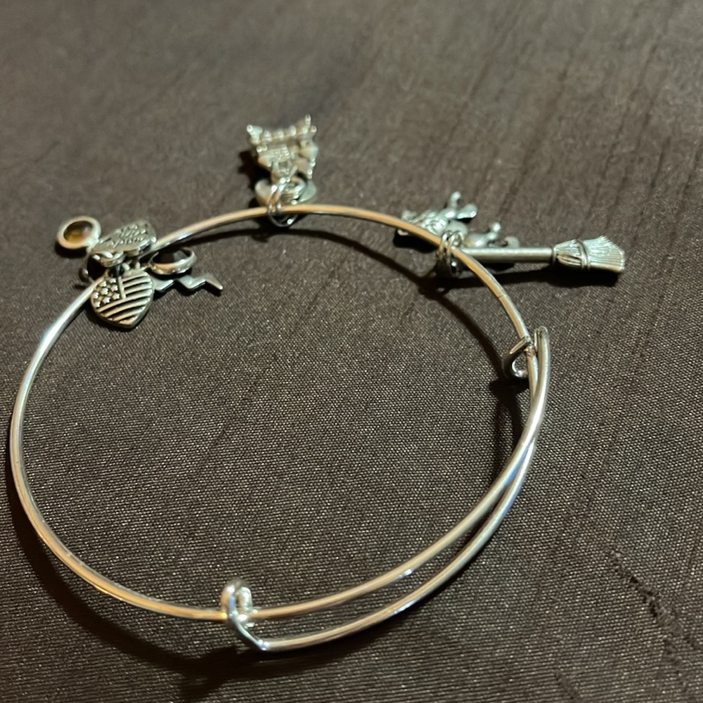 Super cute and stylish silver charm bracelet handmade in the USA. Adjustable - Picture 3 of 3